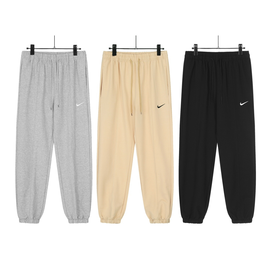 NIKE Pants