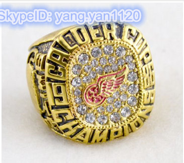 NHL Detroit Red Wings World Champions Gold Ring